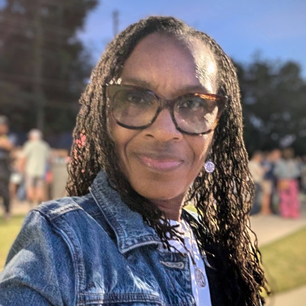 Perlie Davis